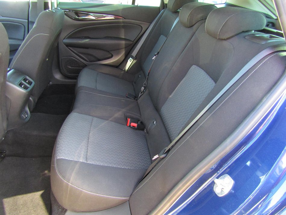 Opel Insignia 2.0CDTI 