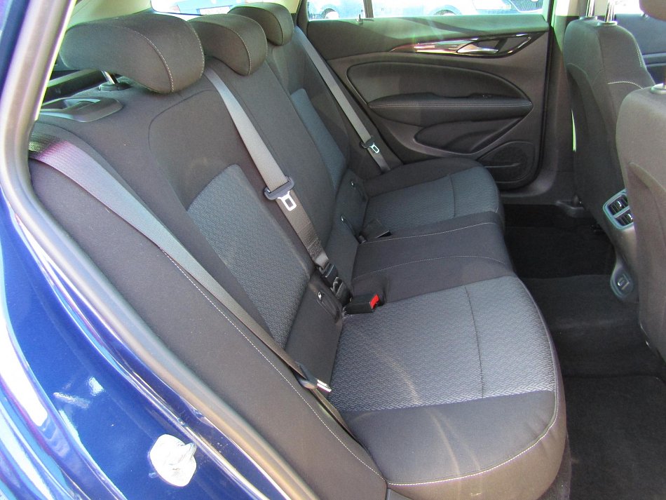 Opel Insignia 2.0CDTI 