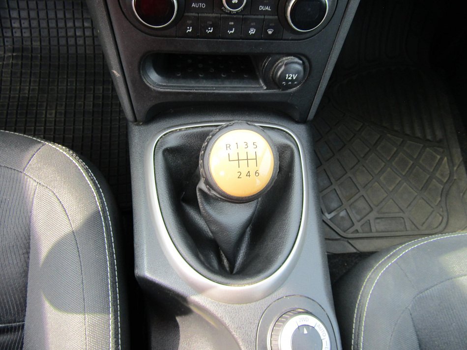 Nissan Qashqai 2.0dCi 