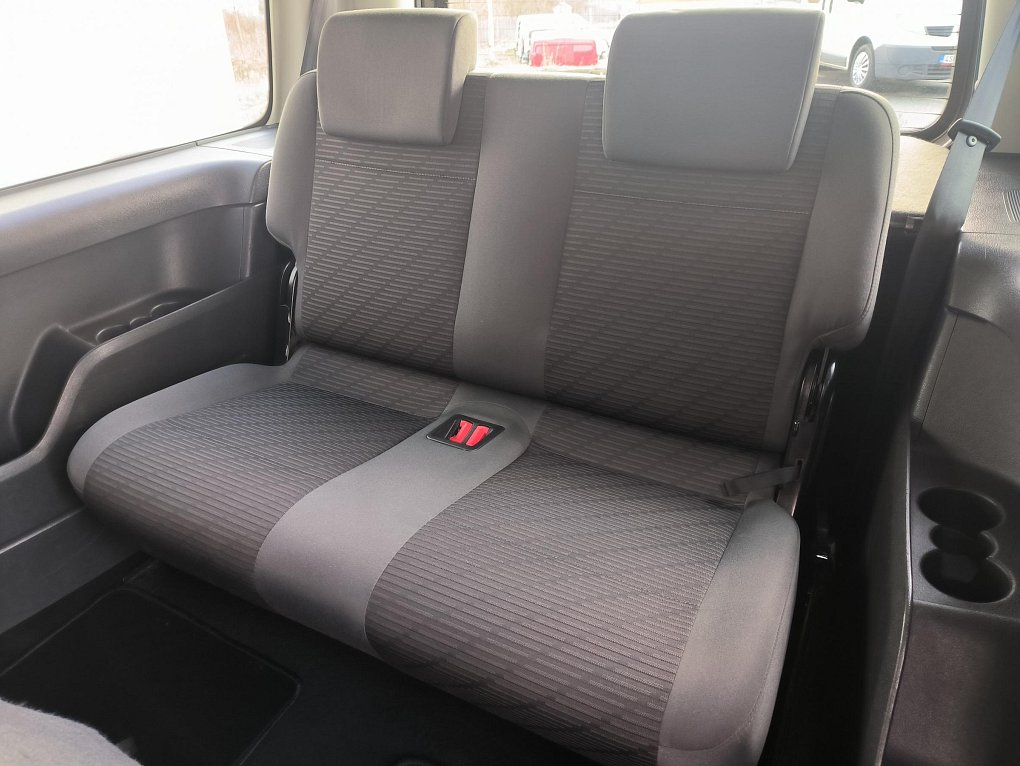 Volkswagen Caddy 2.0TDi Comfortline MAXi 7míst
