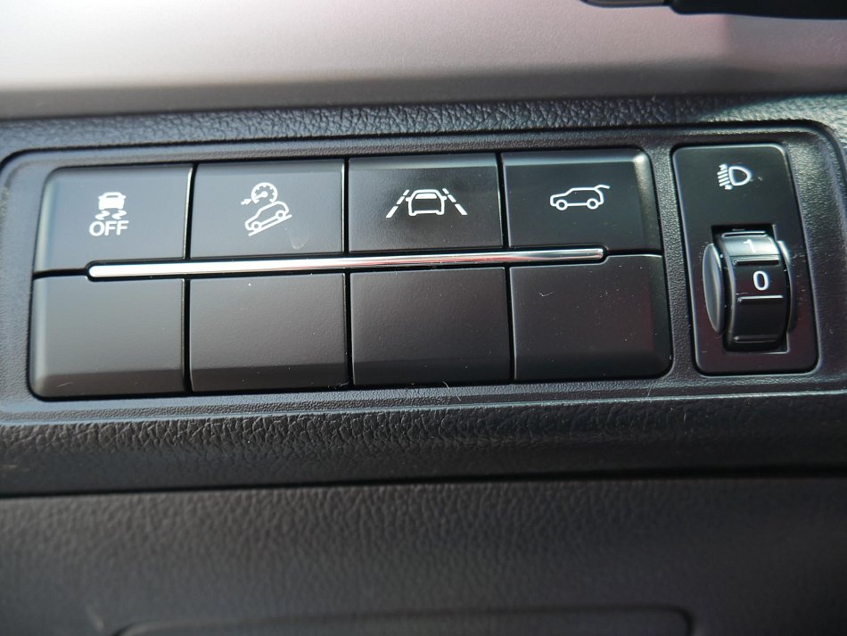 SsangYong Rexton 2.2 CRDi  4x4, 7míst