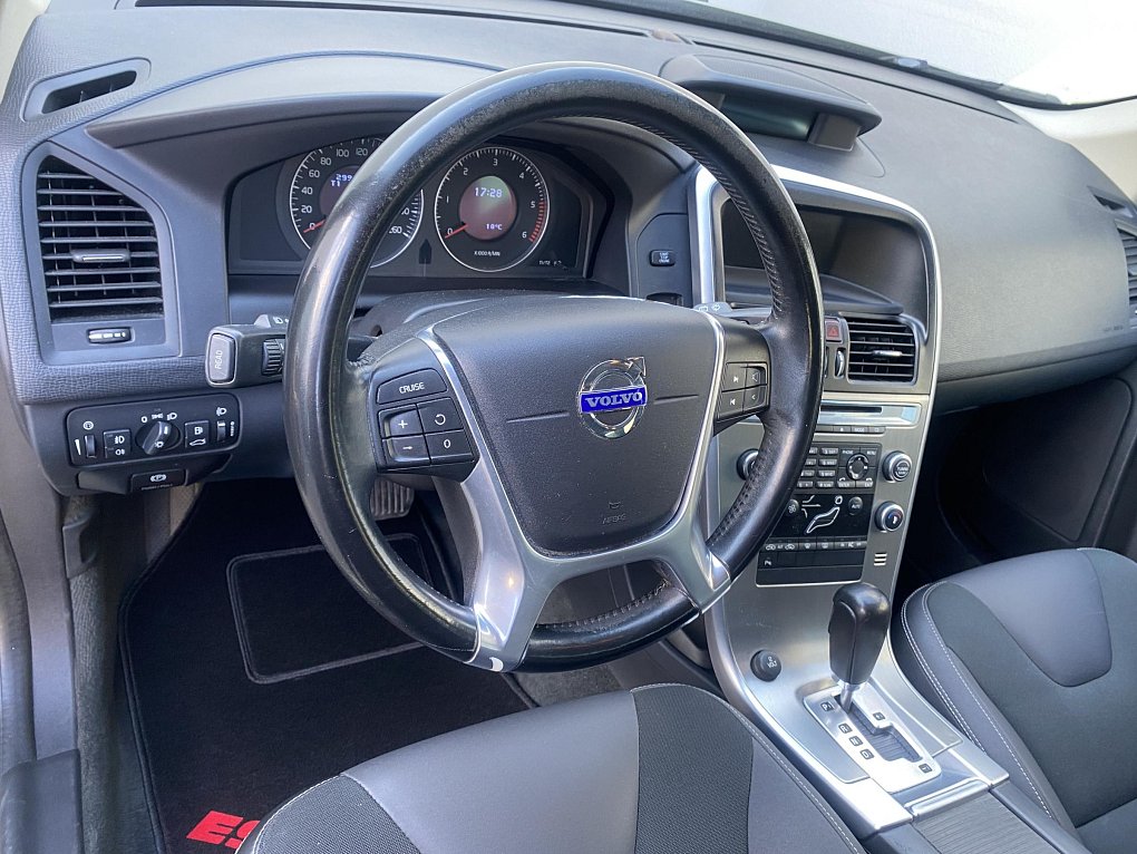 Volvo XC60 2.4 D 