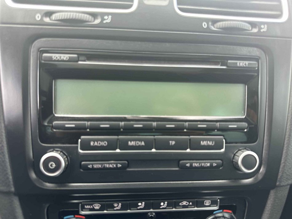 Volkswagen Golf 1.6 TDi 