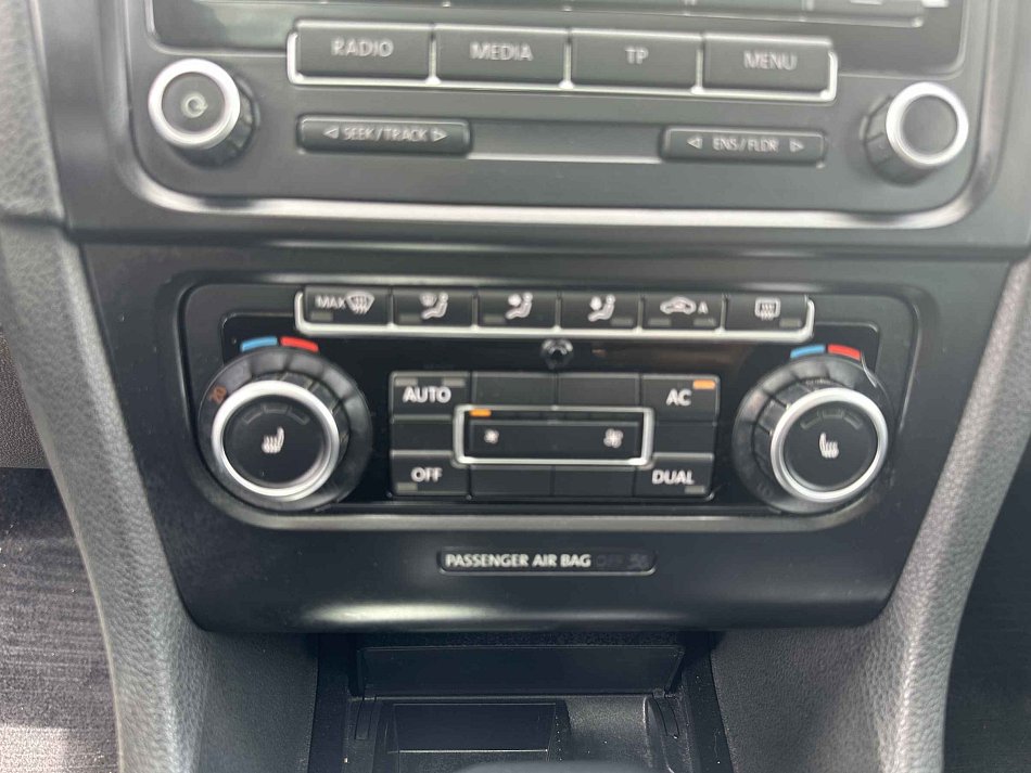 Volkswagen Golf 1.6 TDi 