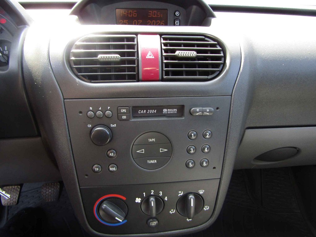 Opel Corsa 1.2i 