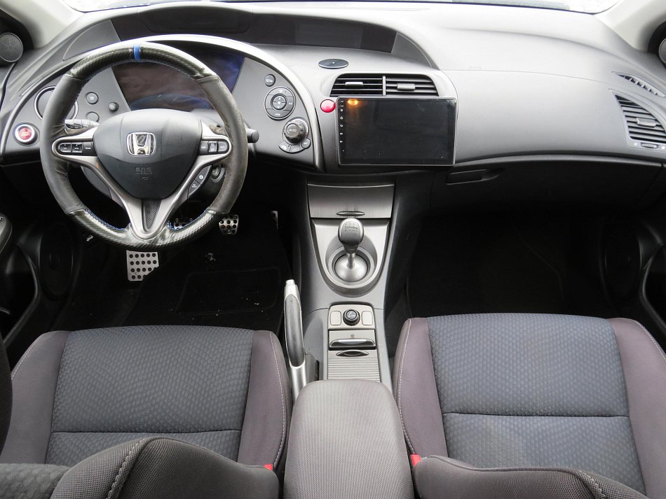 Honda Civic 1.8 i-VTEC Sport