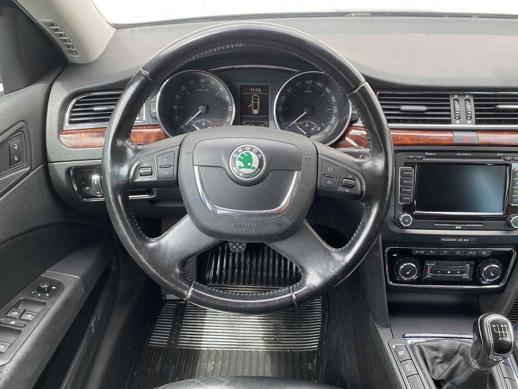 Škoda Superb II 2.0 TDi Elegance