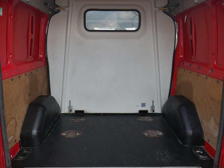 Ford Transit 2.0TDCi  L1H2 6míst