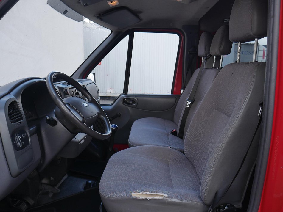 Ford Transit 2.0TDCi  L1H2 6míst