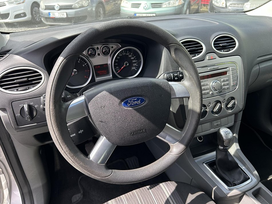Ford Focus 1.6 i 