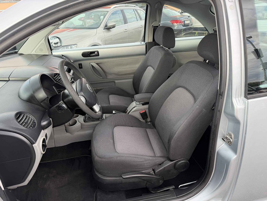 Volkswagen New Beetle 1.8T 