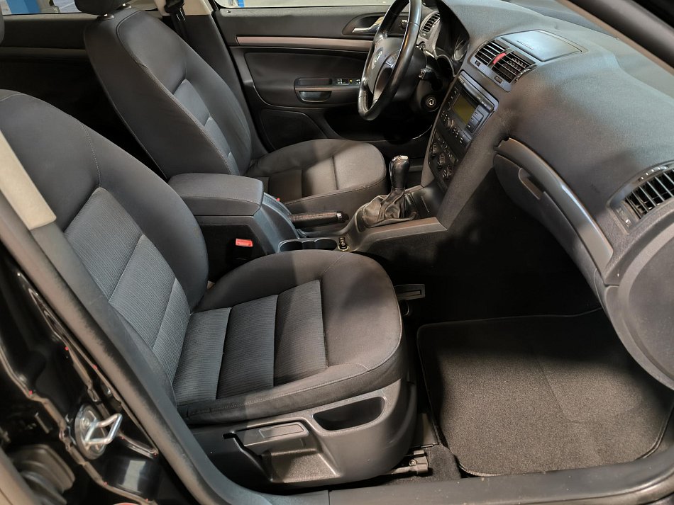 Škoda Octavia II 1.9TDi Elegance