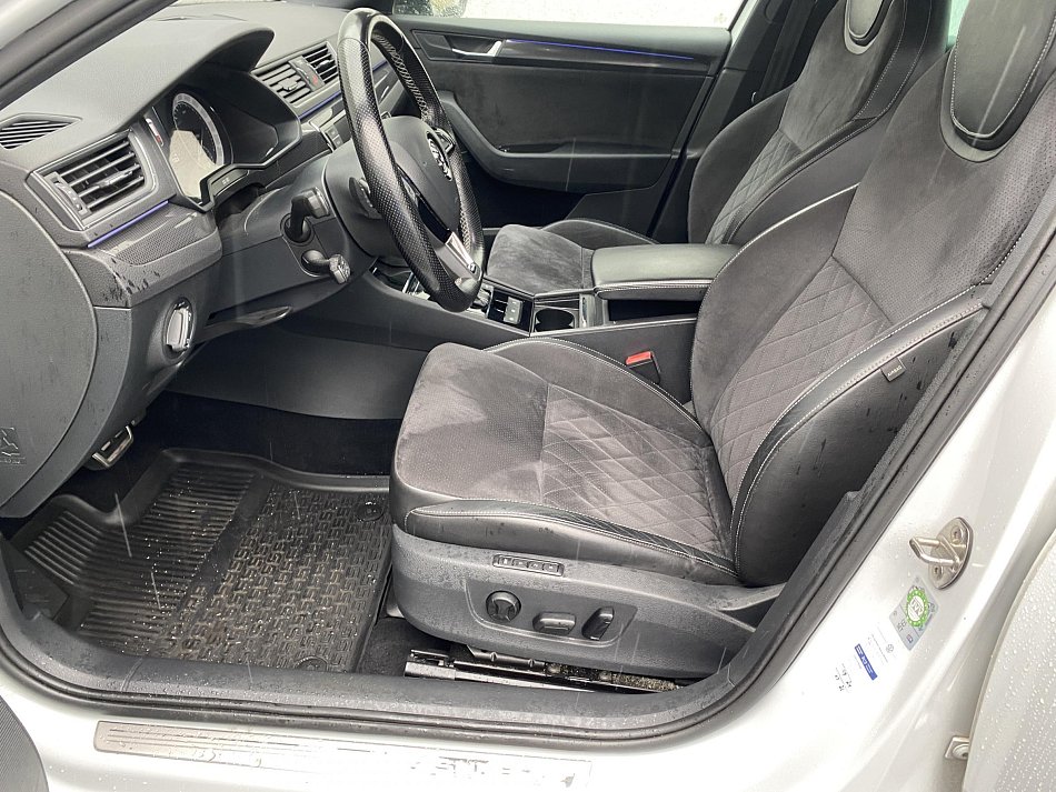 Škoda Superb III 2.0 TSi SportLine 4x4