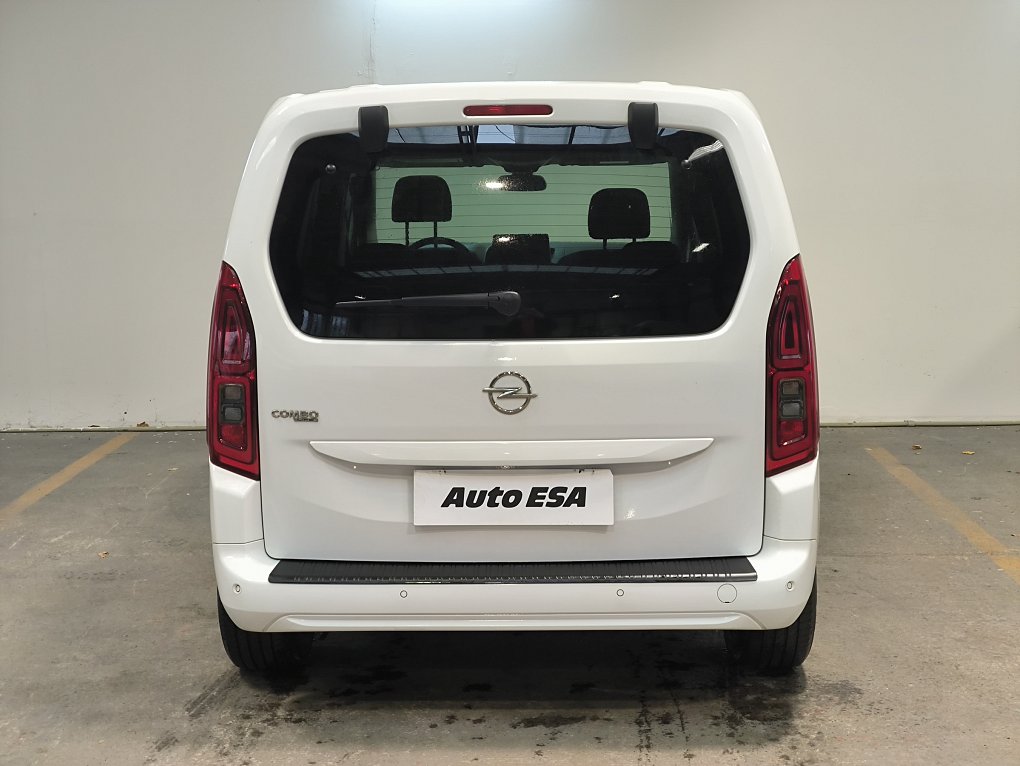 Opel Combo 1.2T 