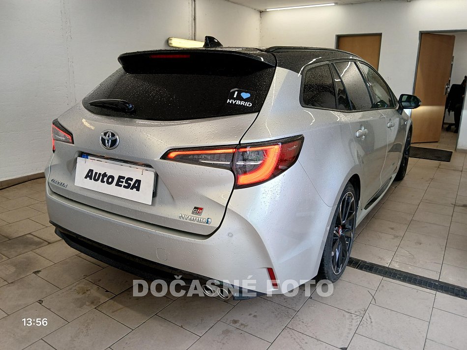 Toyota Corolla 2.0 HEV Sport