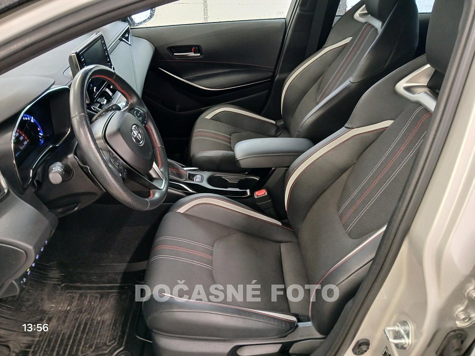 Toyota Corolla 2.0 HEV Sport