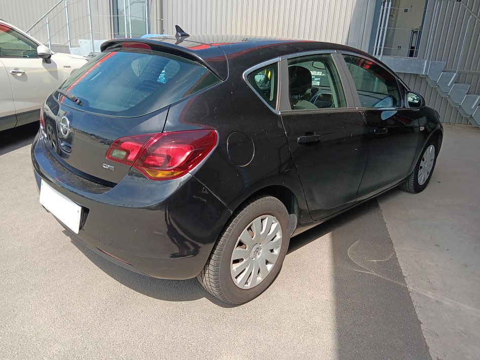 Opel Astra 2.0 CDTi 