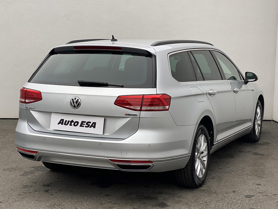 Volkswagen Passat 2.0 TDi Comfortline 4x4
