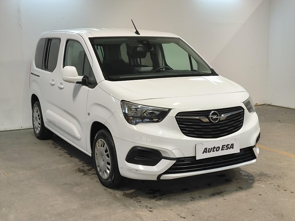 Opel Combo 1.2T 