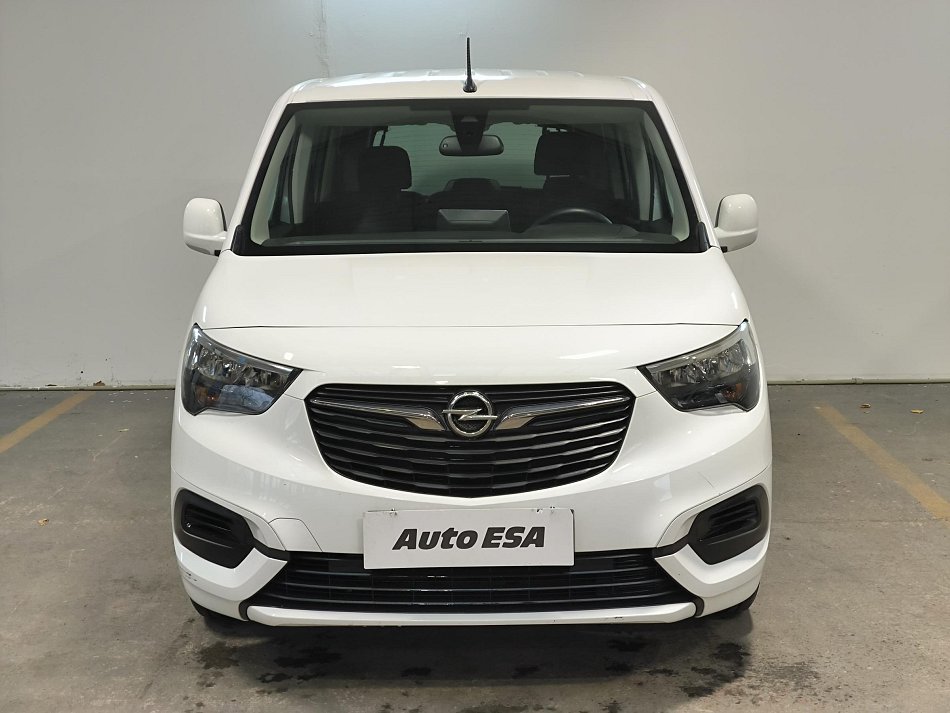 Opel Combo 1.2T 