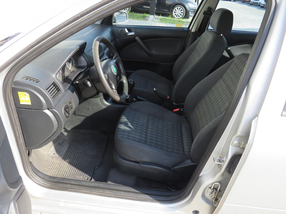 Škoda Octavia 1.6i 