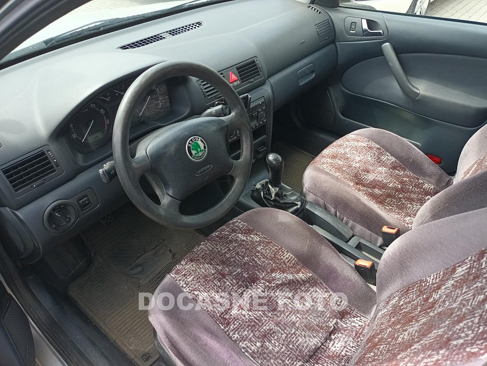 Škoda Octavia 1.6i 