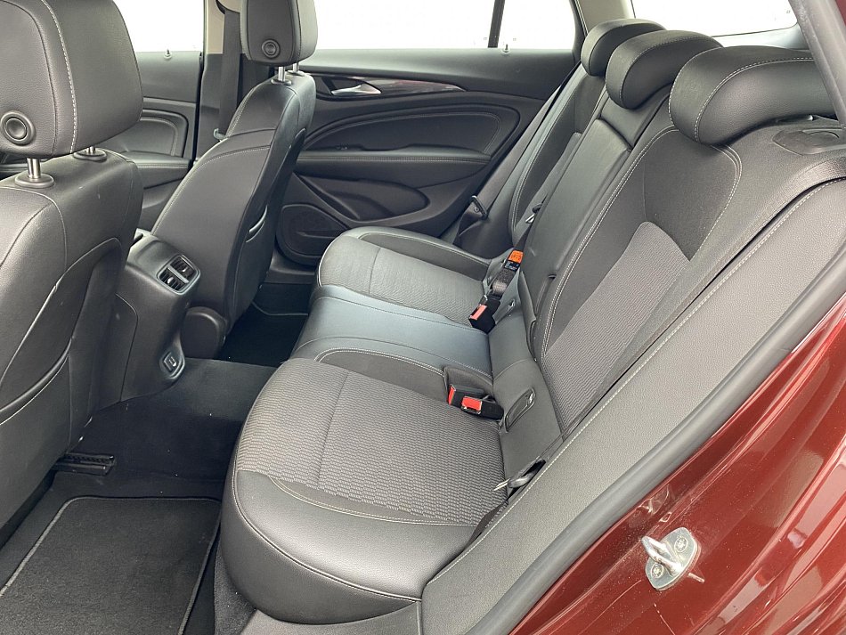 Opel Insignia 2.0 D  4x4