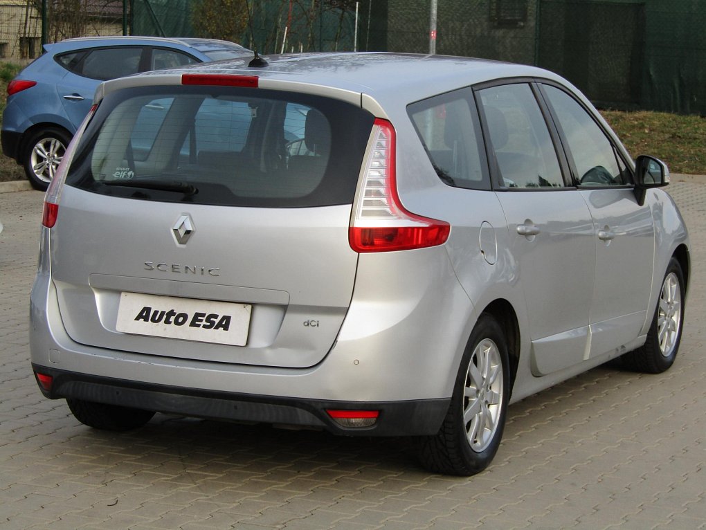 Renault Scénic 1.9 dCi 