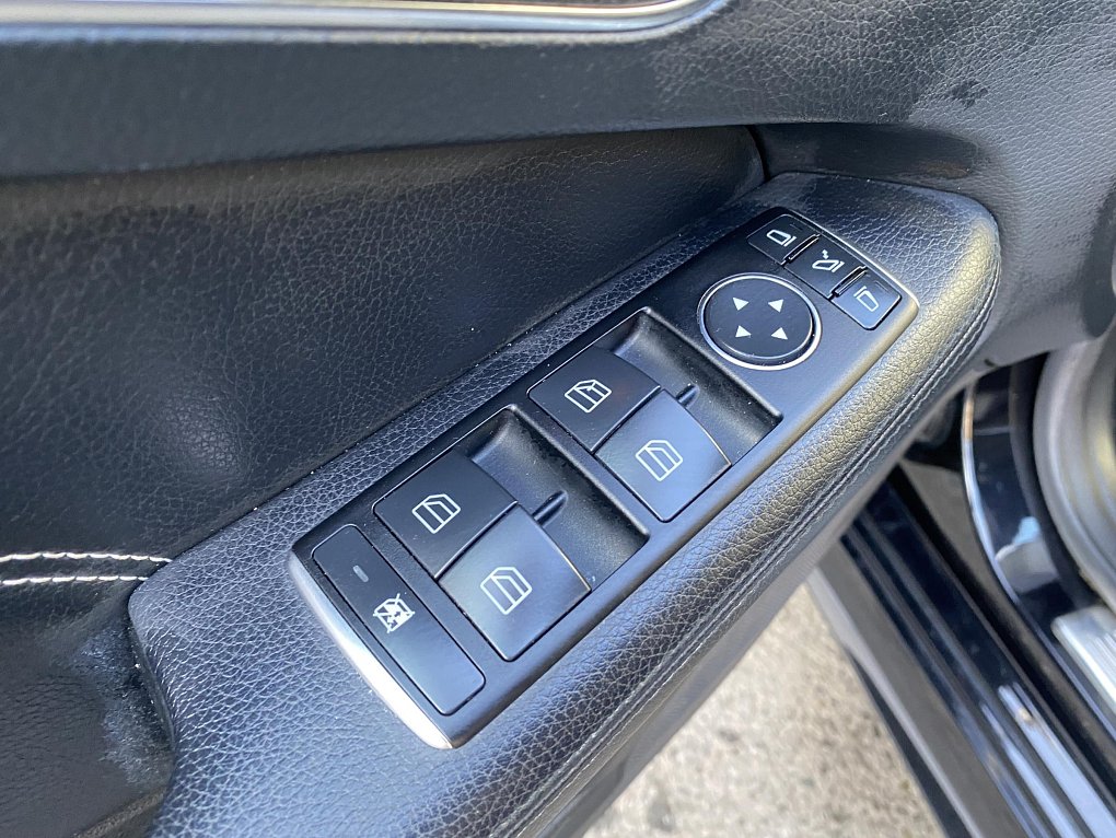 Mercedes-Benz Třída E 3.0 CDi Avantgarde E350 4Matic