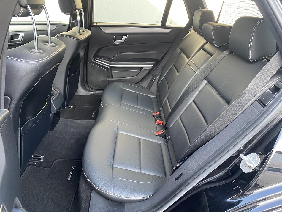 Mercedes-Benz Třída E 3.0 CDi Avantgarde E350 4Matic