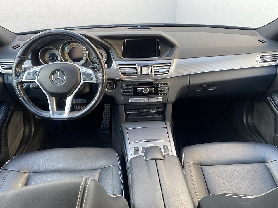Mercedes-Benz Třída E 3.0 CDi Avantgarde E350 4Matic