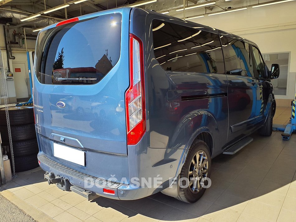 Ford Tourneo Custom 2.0 TDCi 