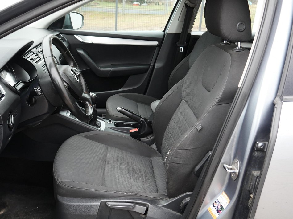 Škoda Octavia III 2.0TDi Elegance