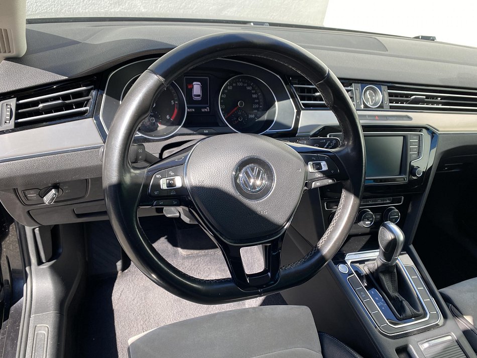 Volkswagen Passat 2.0 TDi Highline