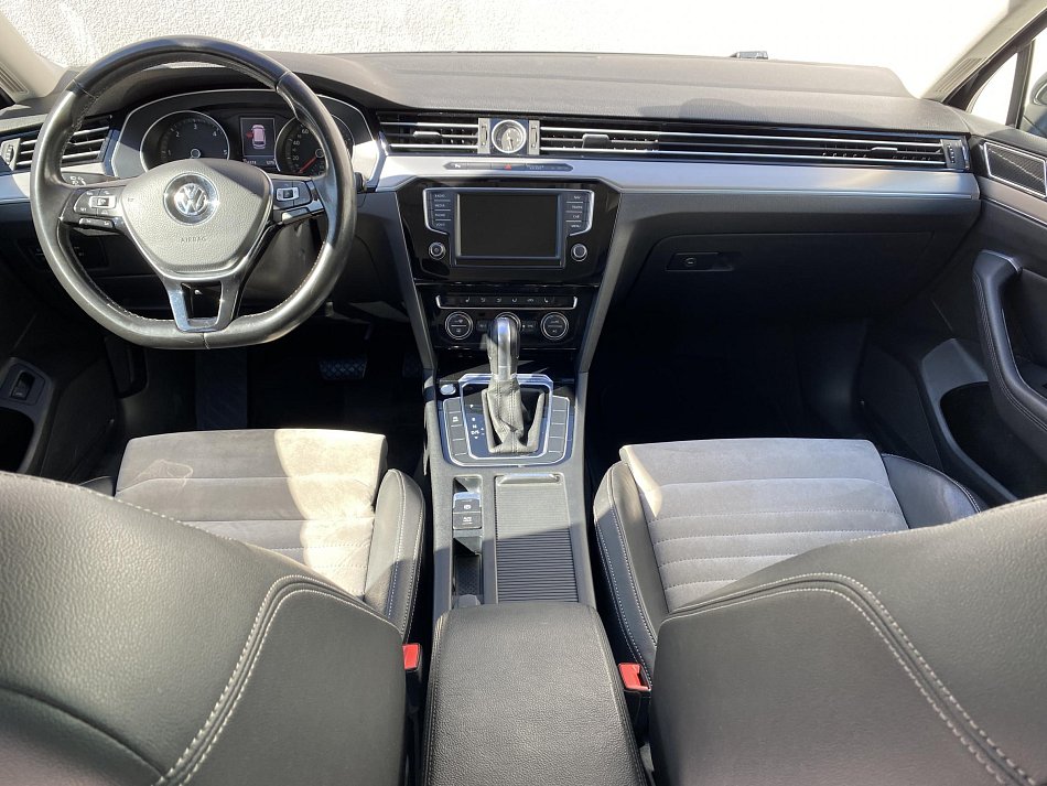 Volkswagen Passat 2.0 TDi Highline