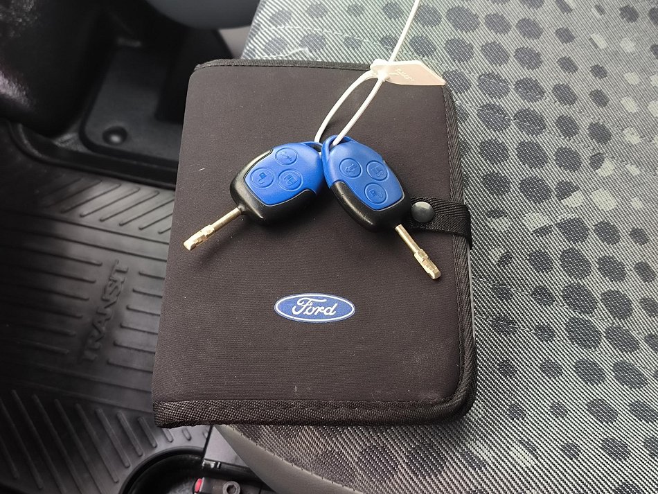 Ford Transit 2.2TDCi Trend L2H2 8míst