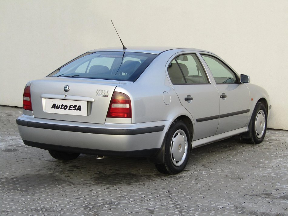Škoda Octavia 1.6 i 