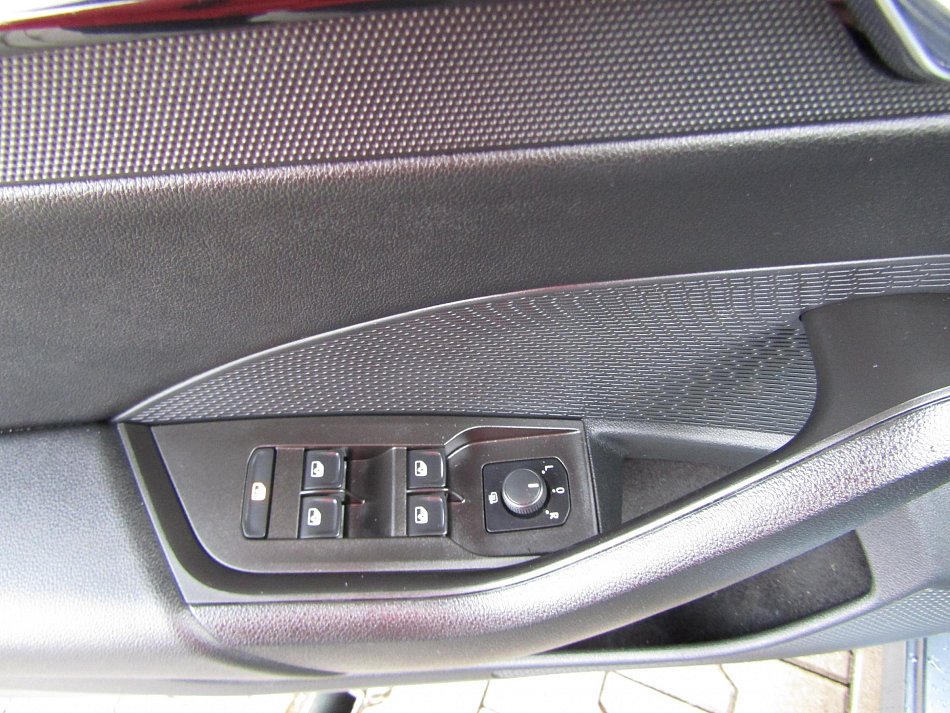 Škoda Octavia IV 2.0 TDi 