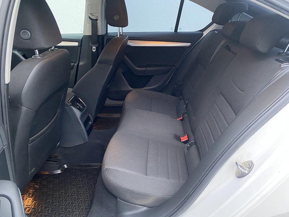 Škoda Octavia III 1.6 TDI 