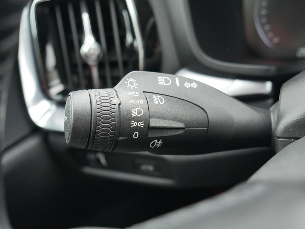 Volvo V60 2.0 D3 