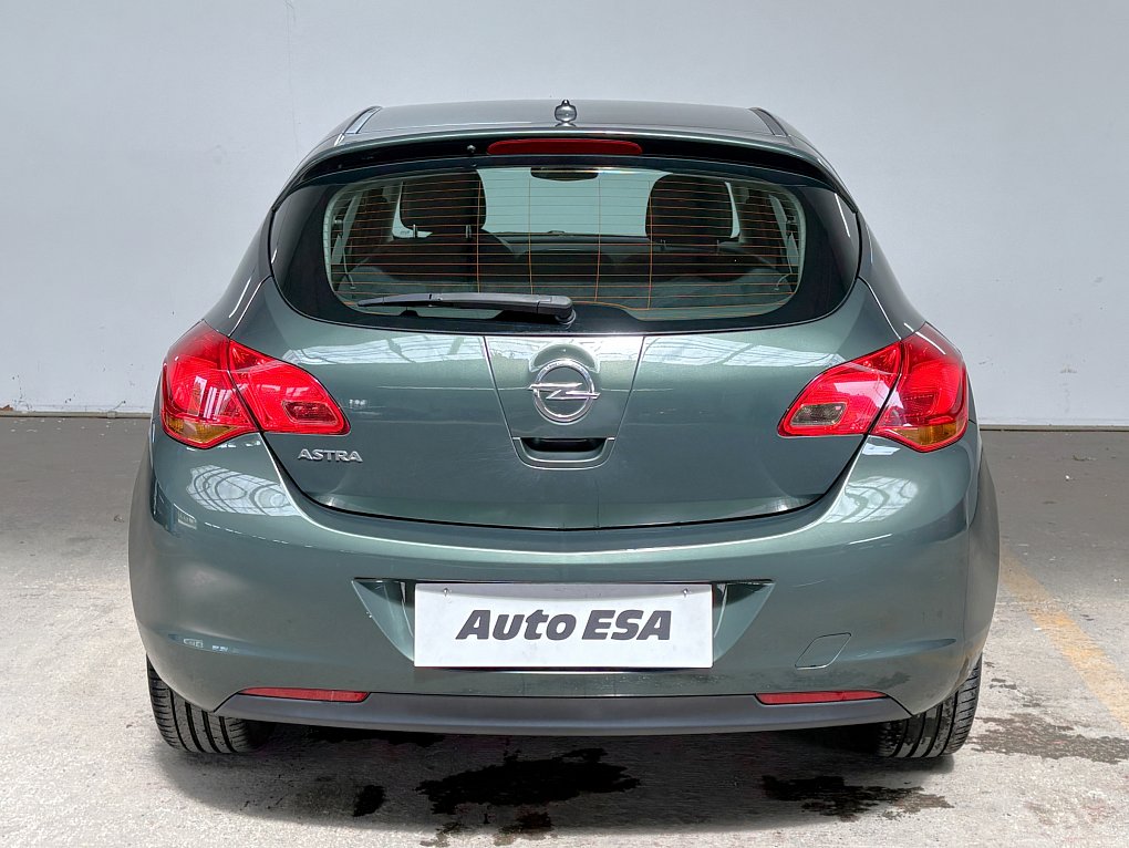 Opel Astra 1.6i 16V 