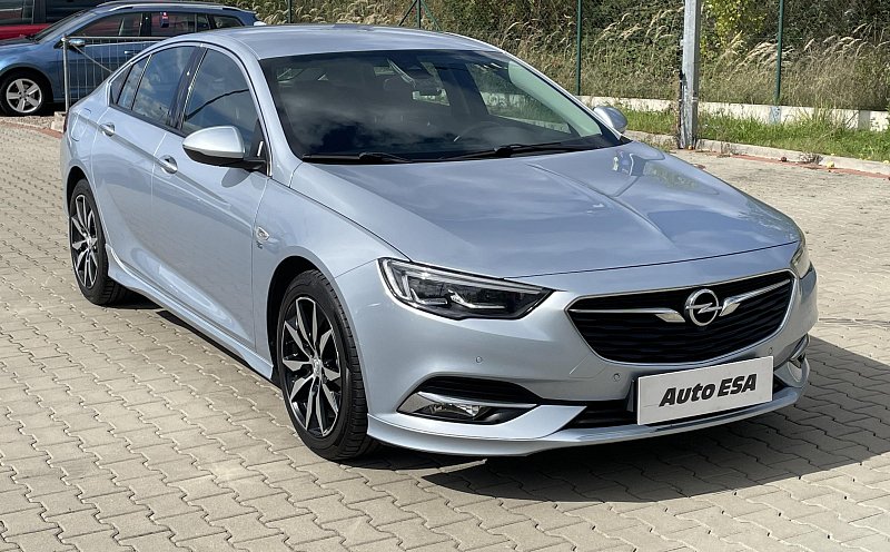 Opel Insignia 2.0CDTi Innovation