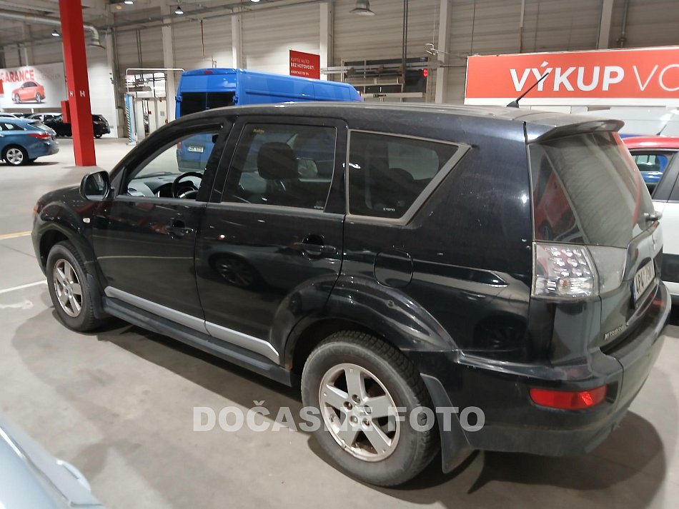 Mitsubishi Outlander 2.0i 