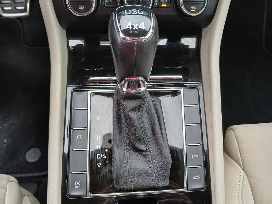 Škoda Superb III 2.0 TDi Style 4X4