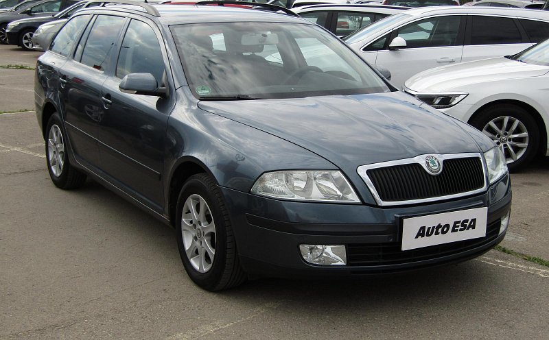Škoda Octavia II 1.6 MPi Ambiente