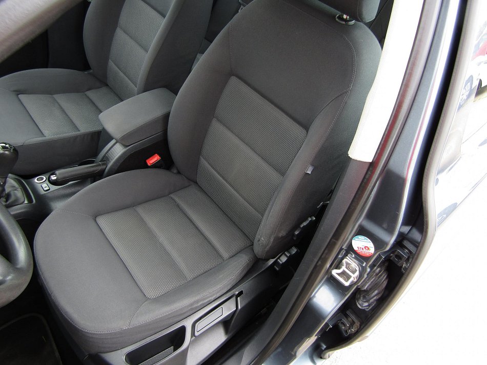 Škoda Octavia II 1.6 MPi Ambiente