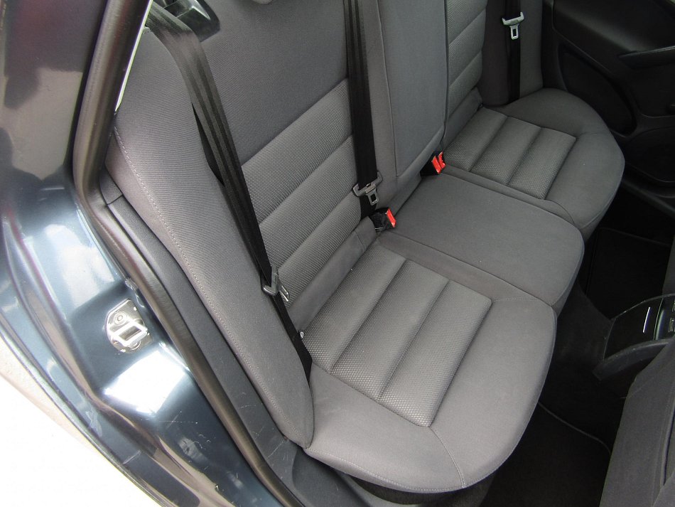 Škoda Octavia II 1.6 MPi Ambiente