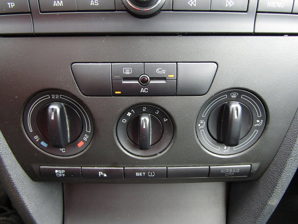 Škoda Octavia II 1.6 MPi Ambiente