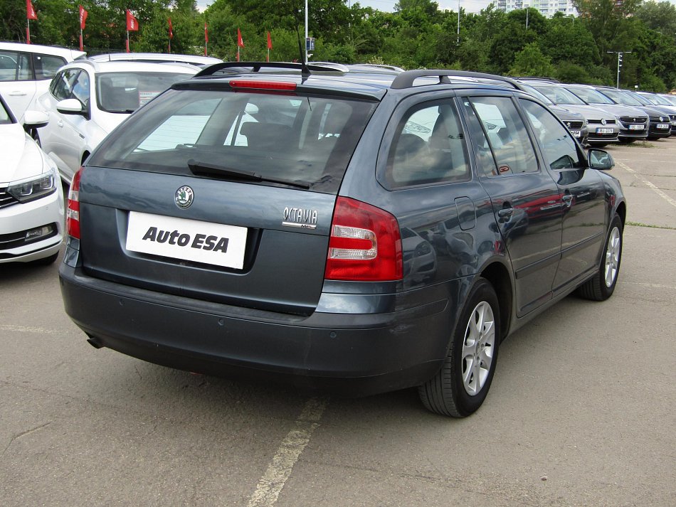 Škoda Octavia II 1.6 MPi Ambiente