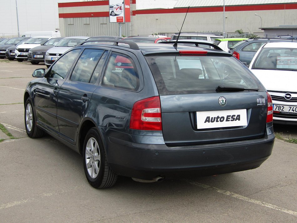 Škoda Octavia II 1.6 MPi Ambiente